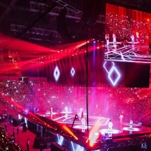 Mobile LED Transparent Wall P15.6-15.6 – Lightweight Concert Stage Screen